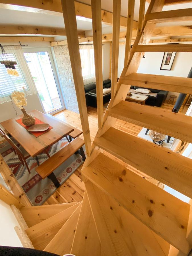 Guest House Sara 자블야크 외부 사진