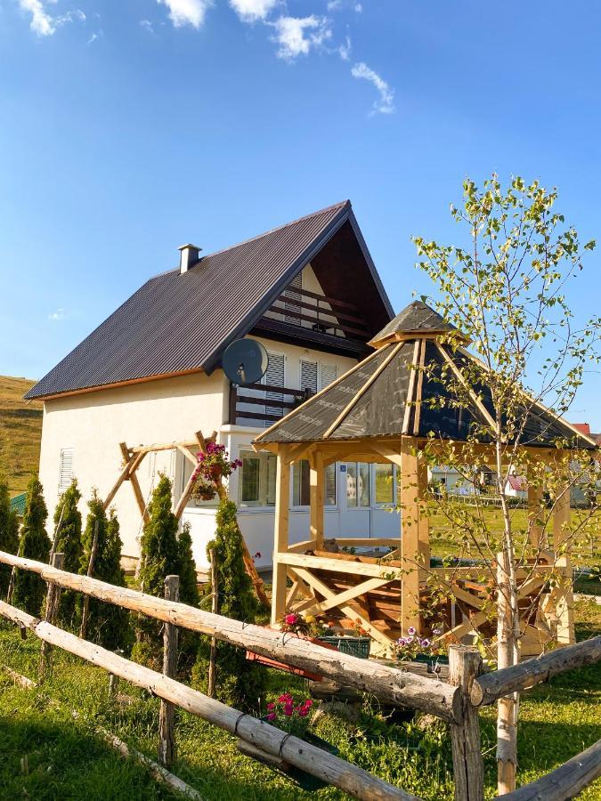 Guest House Sara 자블야크 외부 사진