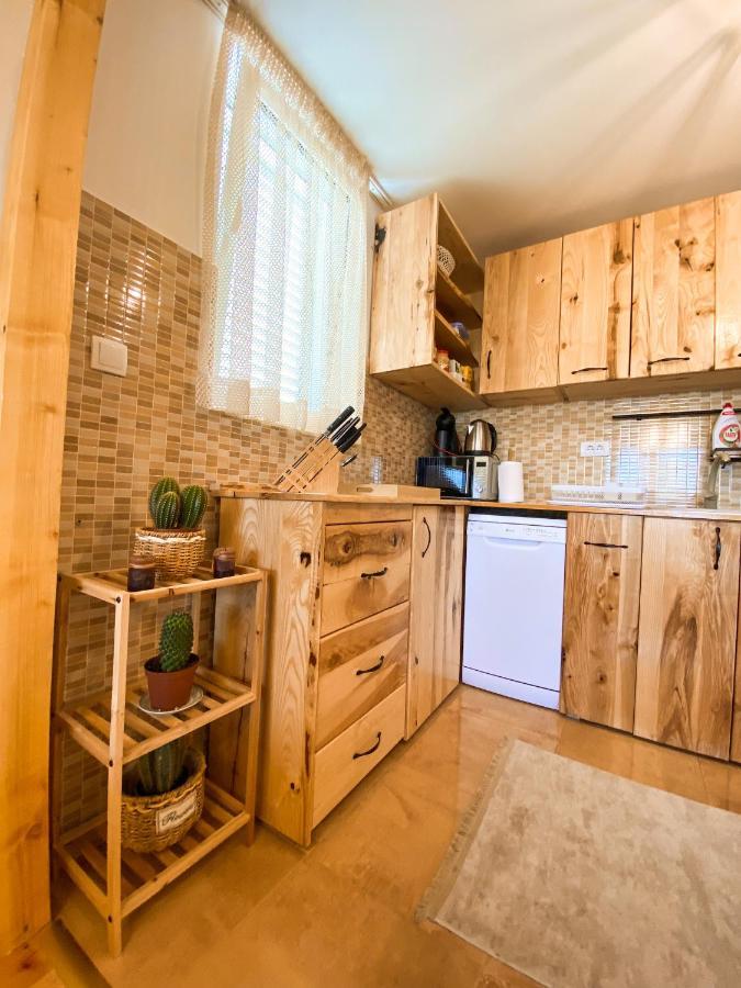 Guest House Sara 자블야크 외부 사진