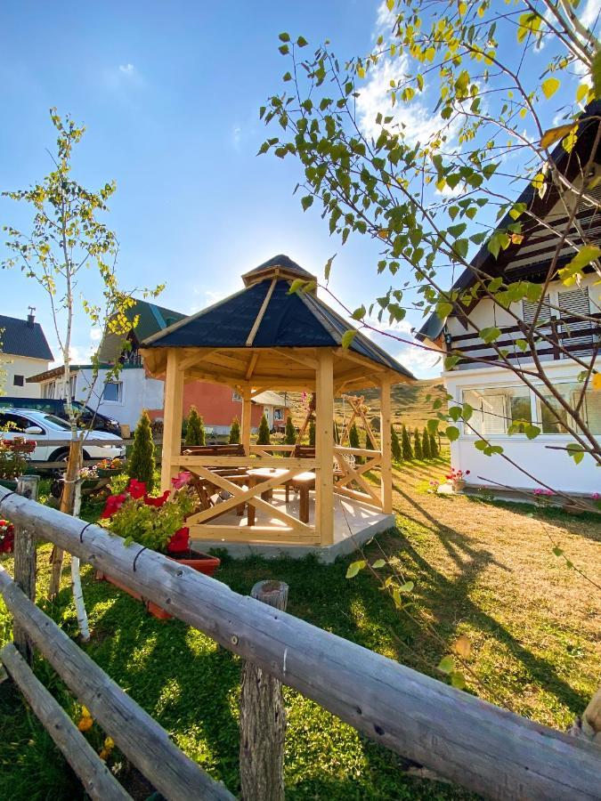 Guest House Sara 자블야크 외부 사진