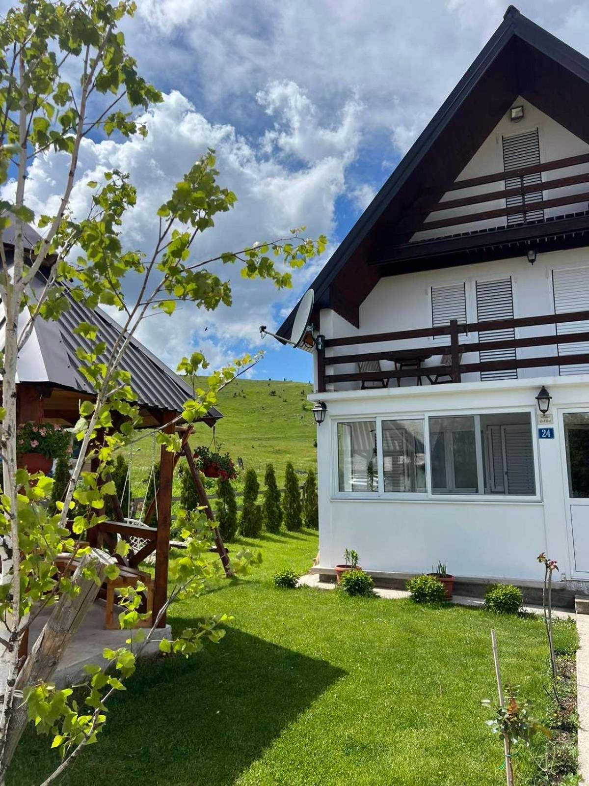 Guest House Sara 자블야크 외부 사진
