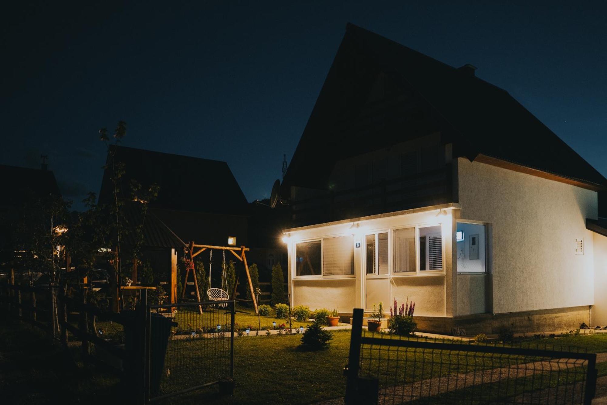 Guest House Sara 자블야크 외부 사진